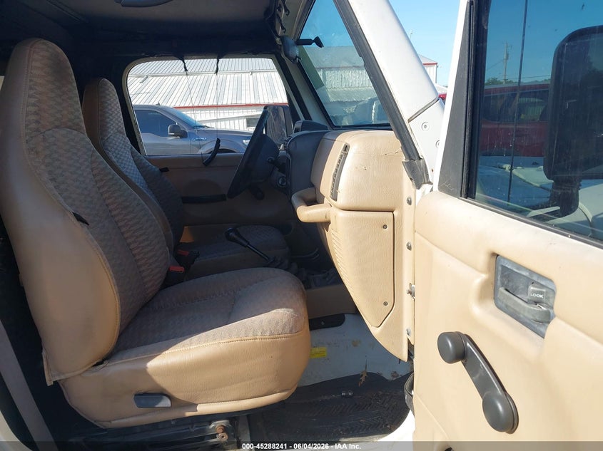1999 Jeep Wrangler Sport VIN: 1J4FY19S8XP472035 Lot: 45288241