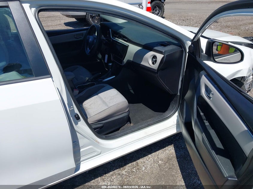 2019 TOYOTA COROLLA auction photo 5