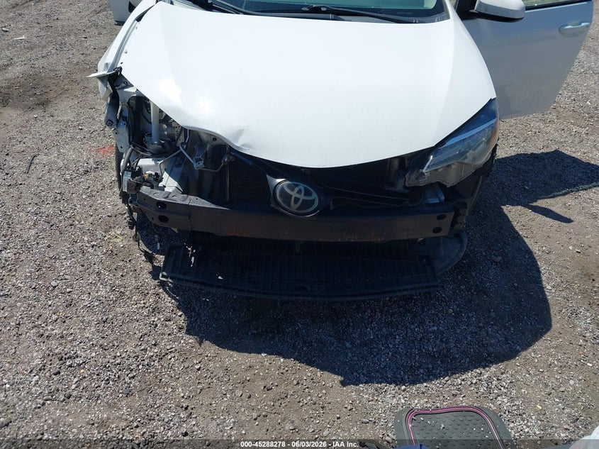 2019 TOYOTA COROLLA auction photo 6