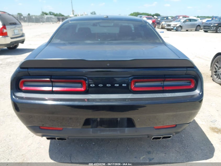 DODGE CHALLENGER - zdjęcie 16
