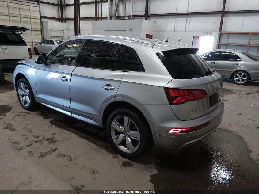 Vin: wa1anafy4j2199420, lot: 45786182, audi q5 2.0t premium/2.0t tech premium 20183