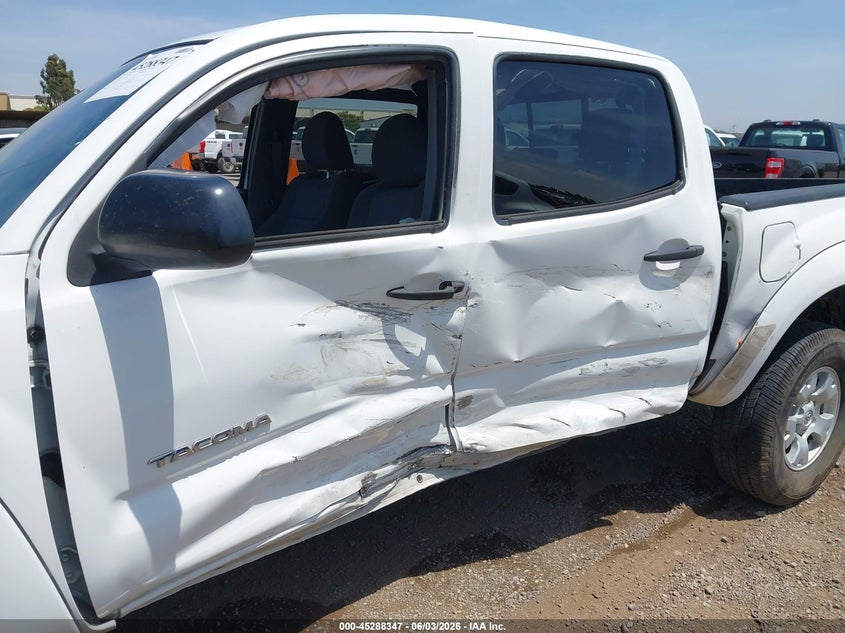 2015 Toyota Tacoma Base V6 VIN: 3TMLU4EN5FM175637 Lot: 45288347