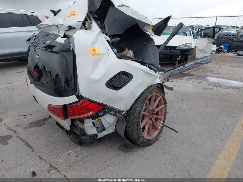 2019 VOLKSWAGEN GOLF R auction photo 4