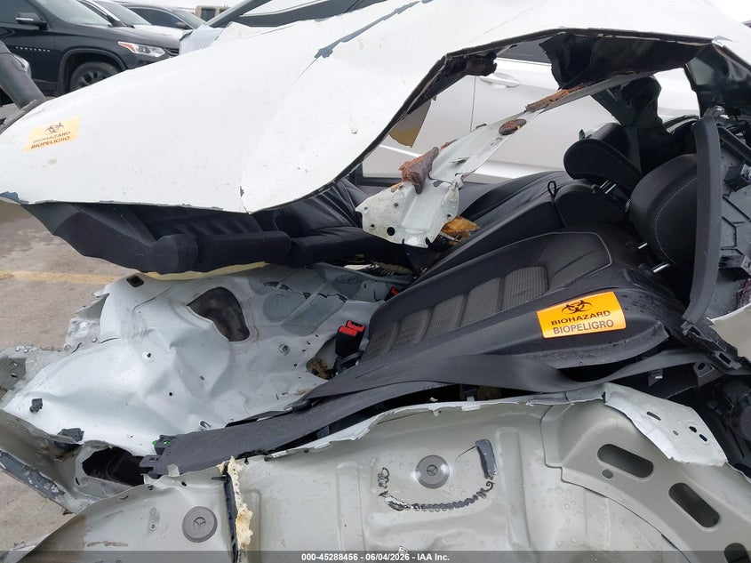 2019 VOLKSWAGEN GOLF R auction photo 8