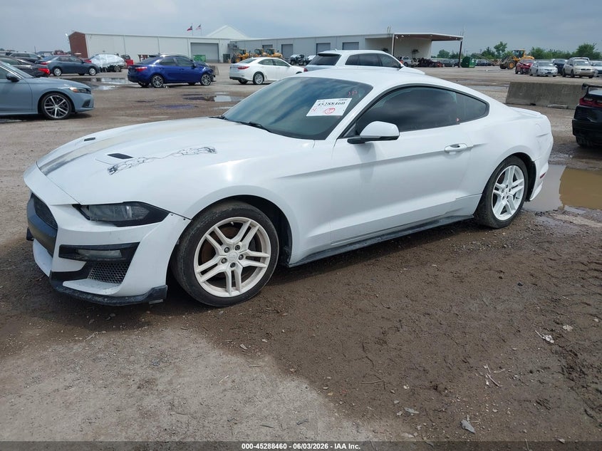 2020 FORD MUSTANG auction photo 2