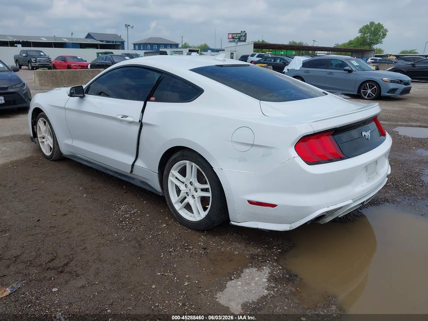 2020 FORD MUSTANG auction photo 3