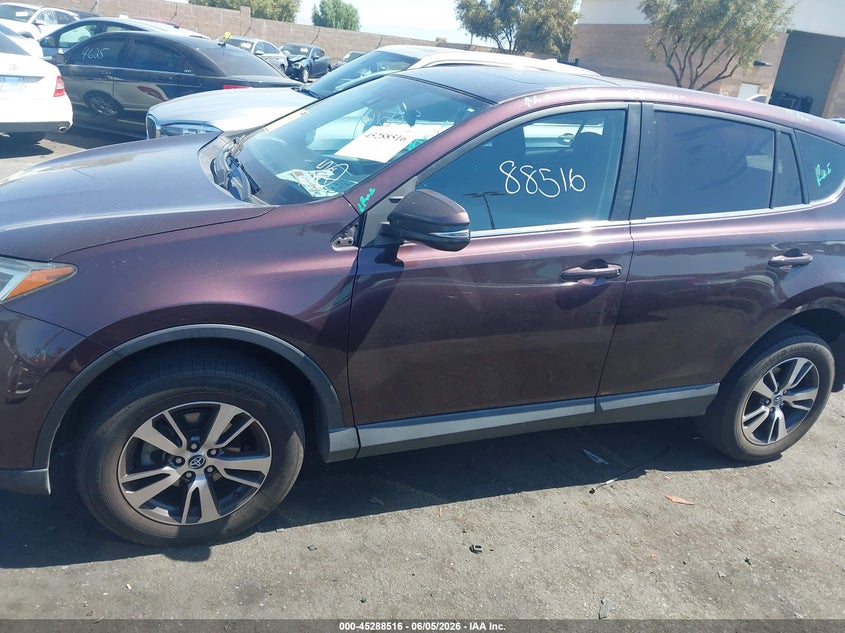 2018 Toyota Rav4 Xle VIN: 2T3WFREV9JW464127 Lot: 45288516