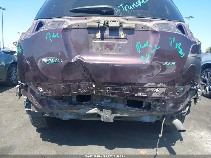 2018 Toyota Rav4 Xle VIN: 2T3WFREV9JW464127 Lot: 45288516