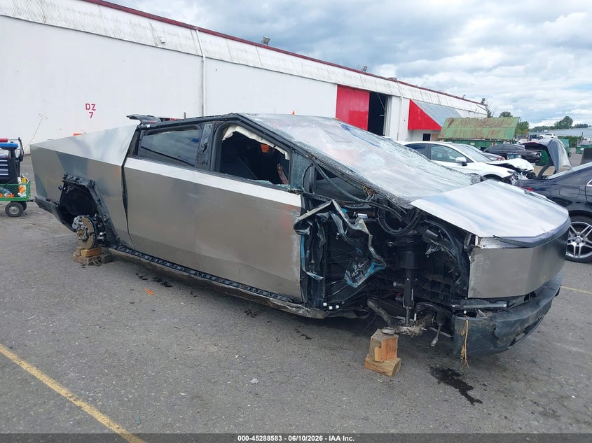 2026 TESLA CYBERTRUCK auction photo 1