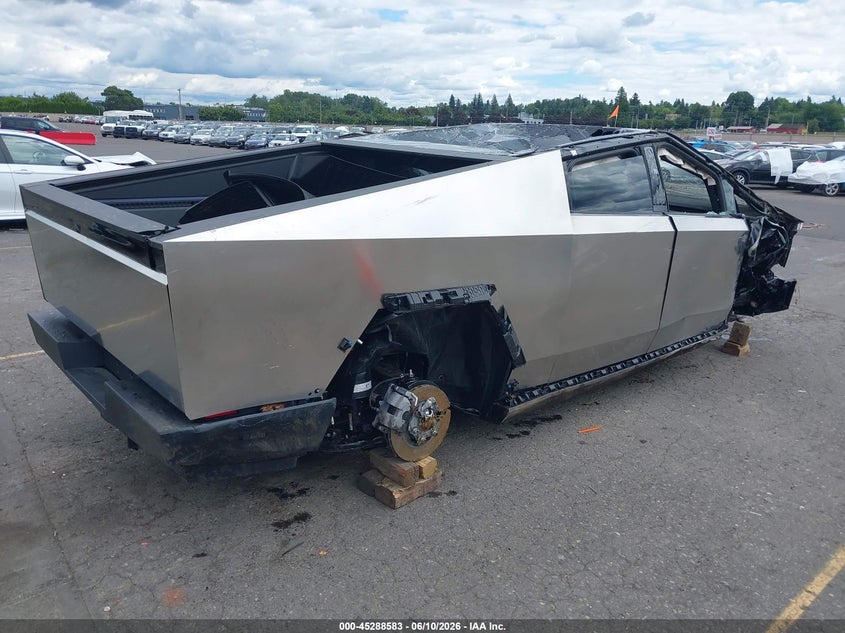 2026 TESLA CYBERTRUCK auction photo 4