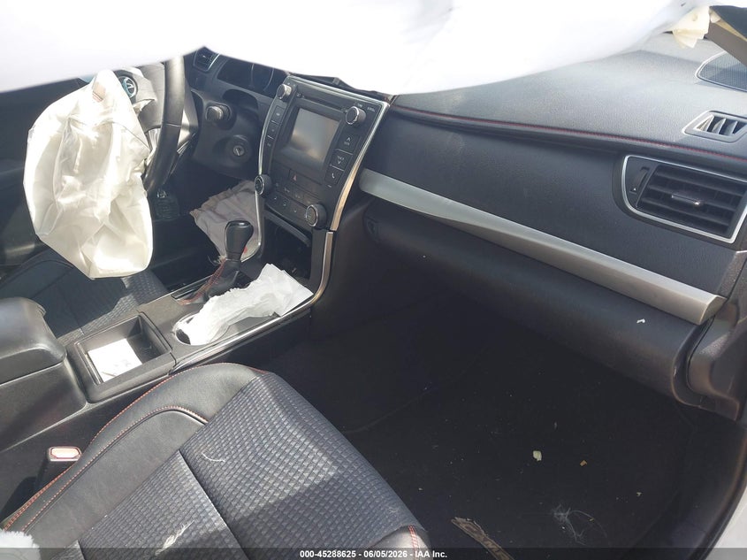 2015 TOYOTA CAMRY auction photo 5