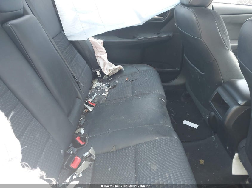 2015 TOYOTA CAMRY auction photo 8