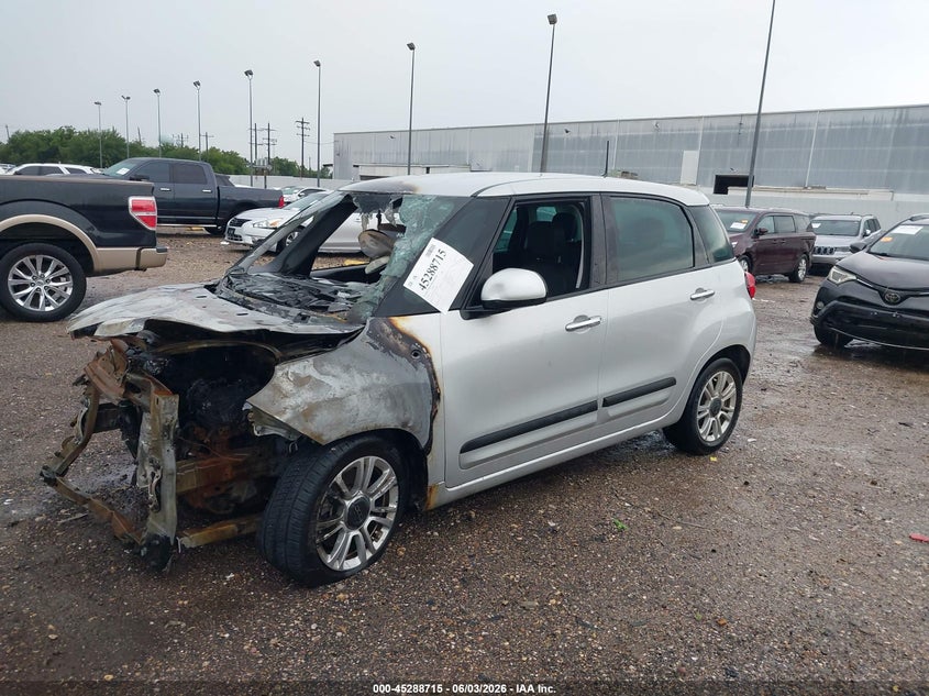 2020 FIAT 500L auction photo 2