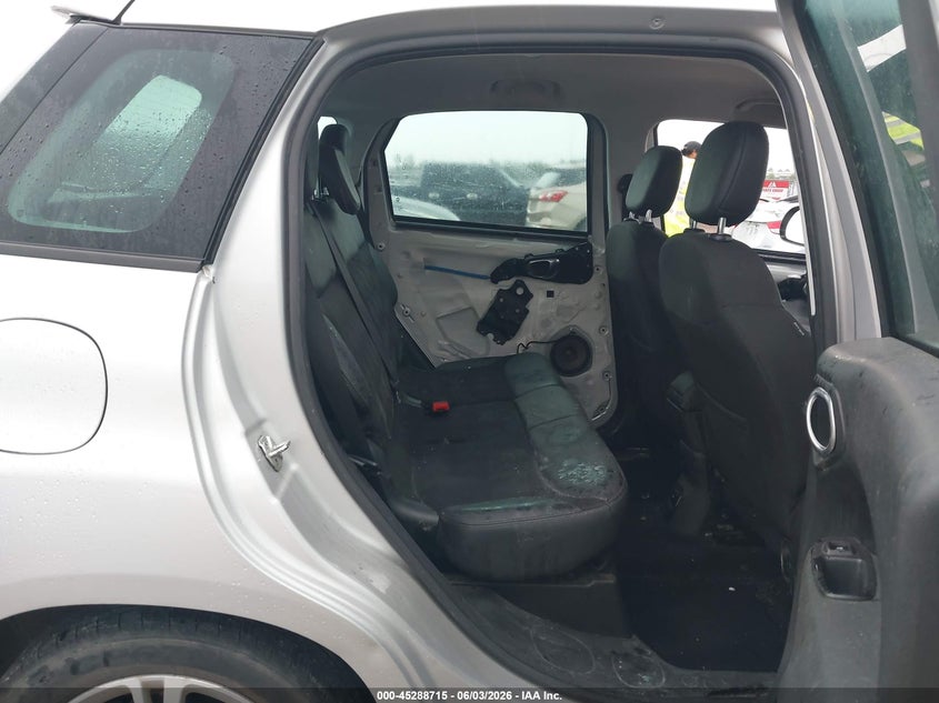2020 FIAT 500L auction photo 8