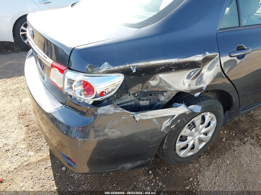 2012 Toyota Corolla 1.8 grey Lot 111045288808 Vin 5YFBU4EE7CP033435