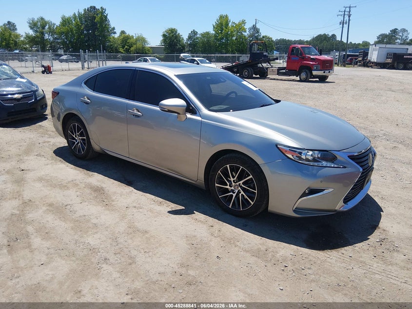 2016 LEXUS ES 350 — Photo gallery