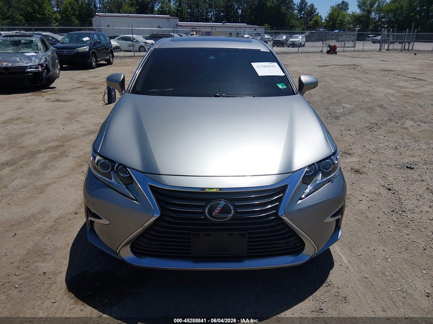 2016 LEXUS ES 350 — Photo 12