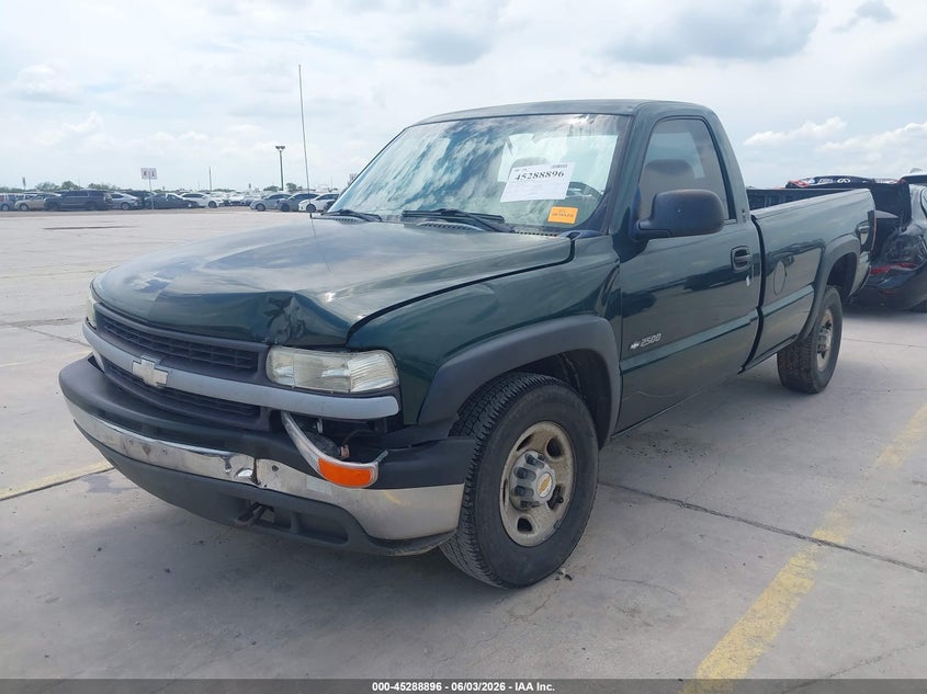 2001 CHEVROLET SILVERADO 2500 auction photo 2