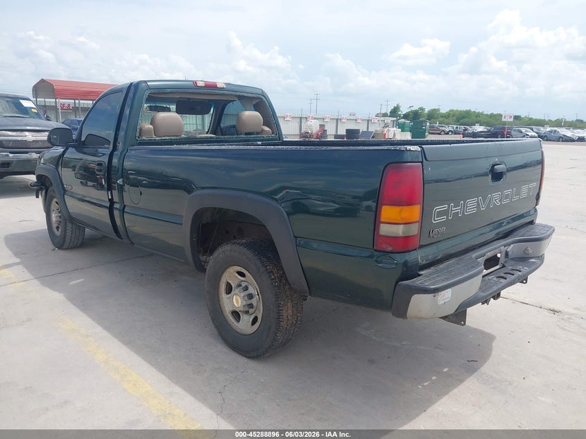 2001 CHEVROLET SILVERADO 2500 auction photo 3