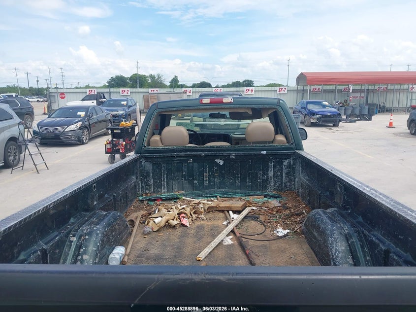 2001 CHEVROLET SILVERADO 2500 auction photo 8