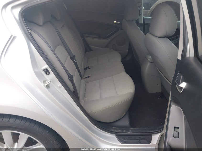 2015 KIA FORTE auction photo 8