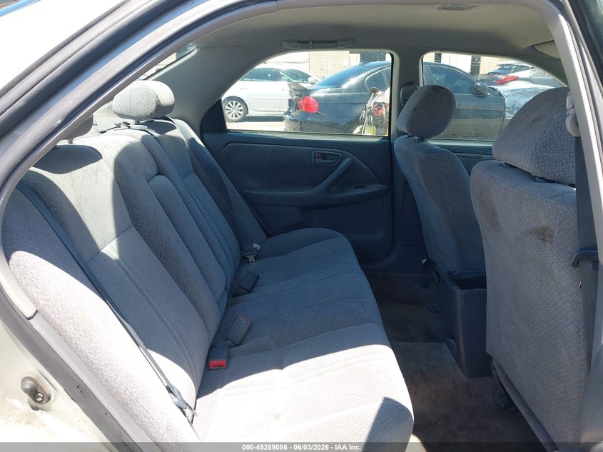 2000 Toyota Camry Le VIN: JT2BG22K3Y0498732 Lot: 45289086