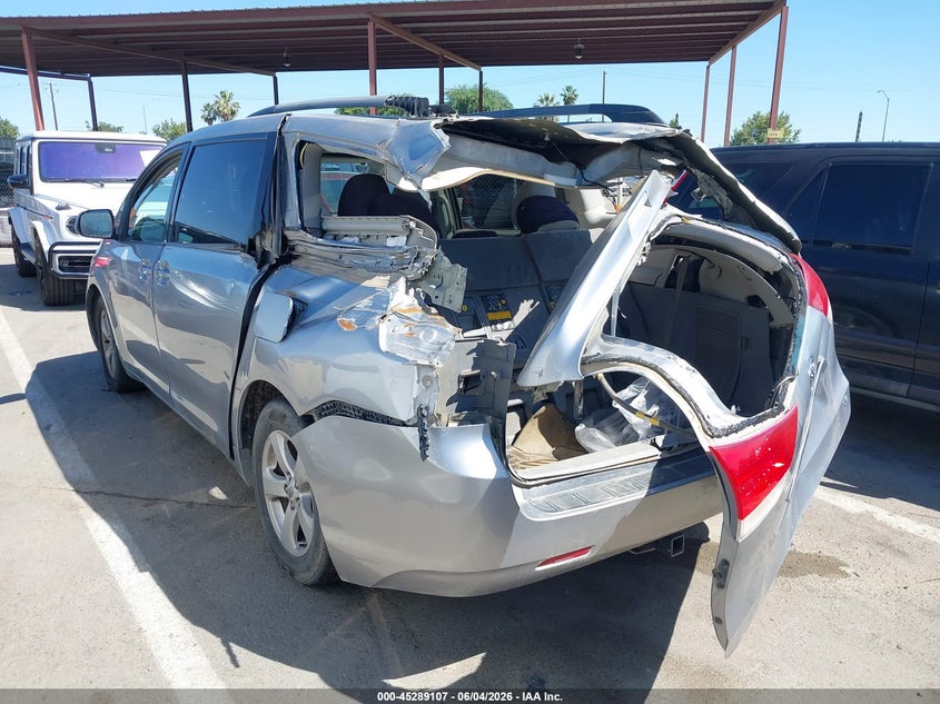 Vin: 5tdkk3dc9bs107055, lot: 45786943, toyota sienna le v6 20113
