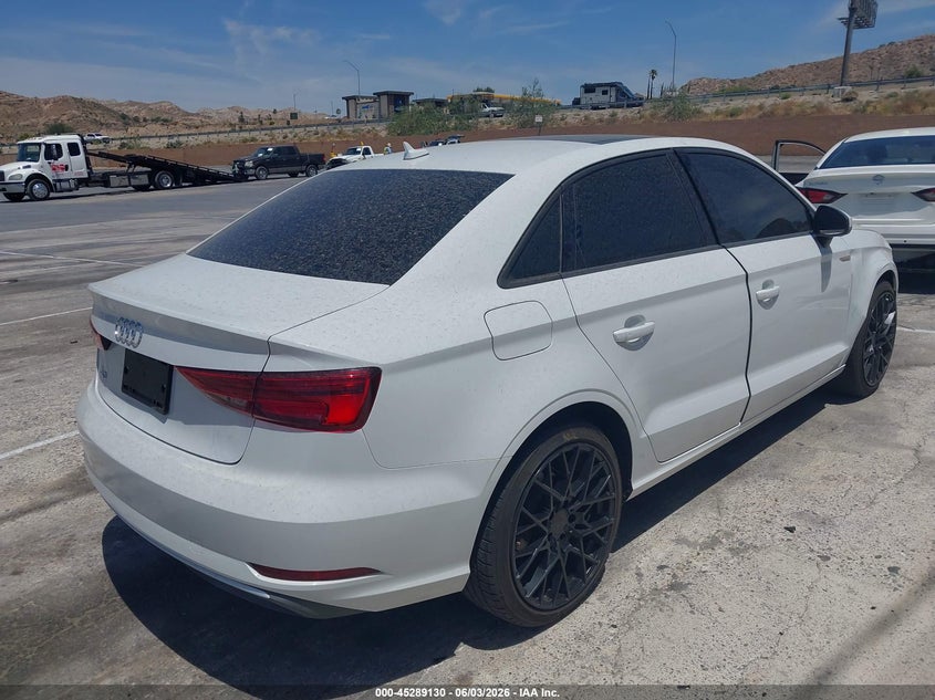 Vin: wauaugff8j1008837, lot: 45786965, audi a3 2.0t premium/2.0t tech premium 20184