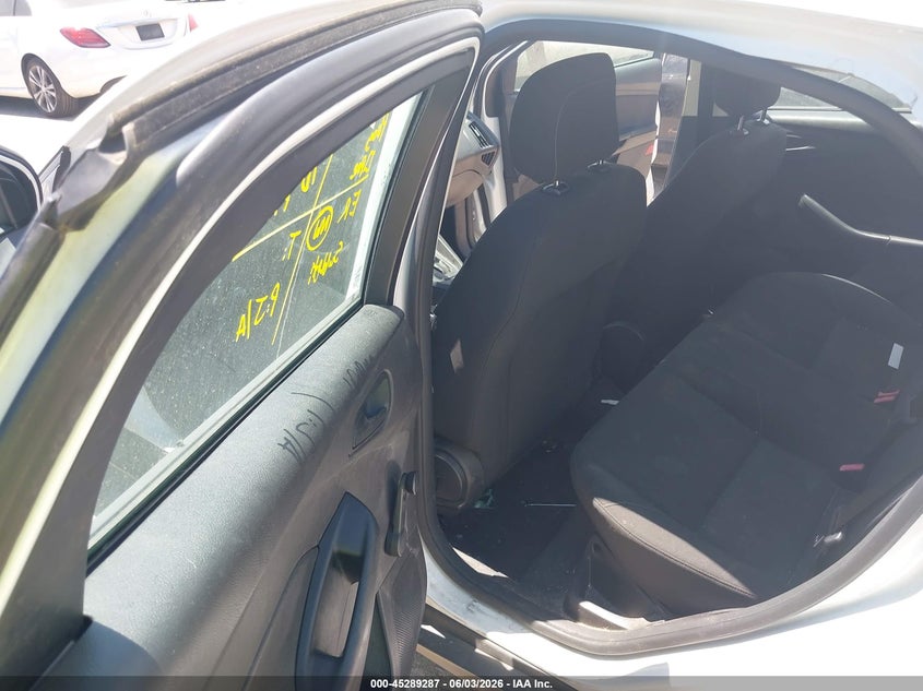 2015 Ford Focus S VIN: 1FADP3E22FL253682 Lot: 45289287