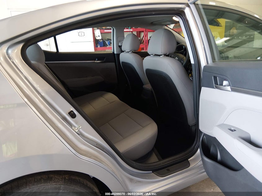2020 HYUNDAI ELANTRA auction photo 8