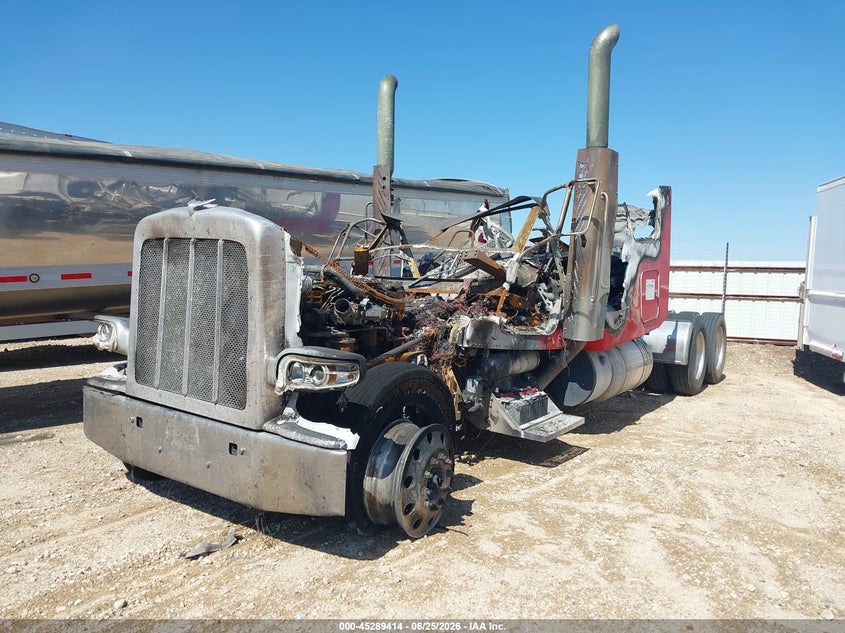 2018 PETERBILT 389 auction photo 2