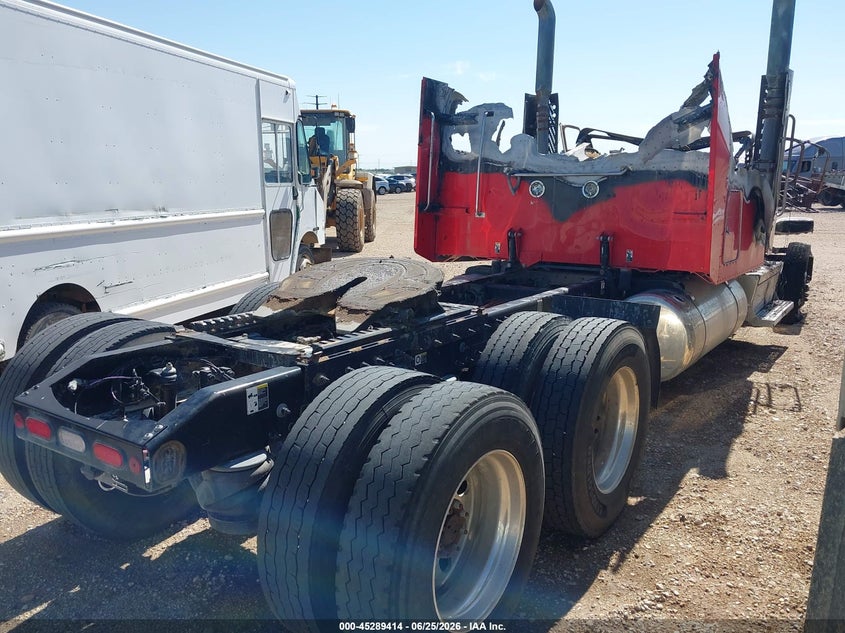 2018 PETERBILT 389 auction photo 4