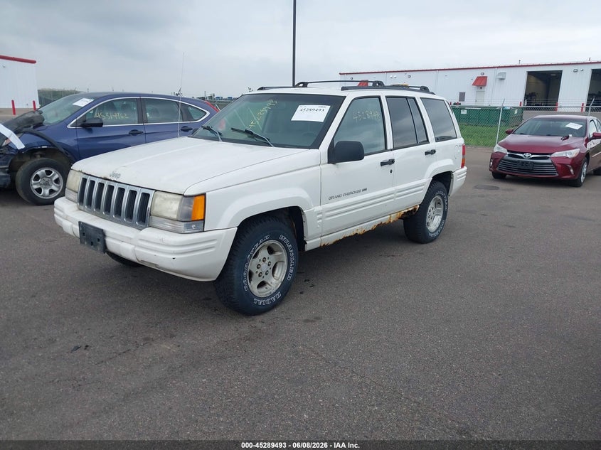 1998 Jeep Grand Cherokee Laredo 1J4GZ48S1WC272964 photo 1