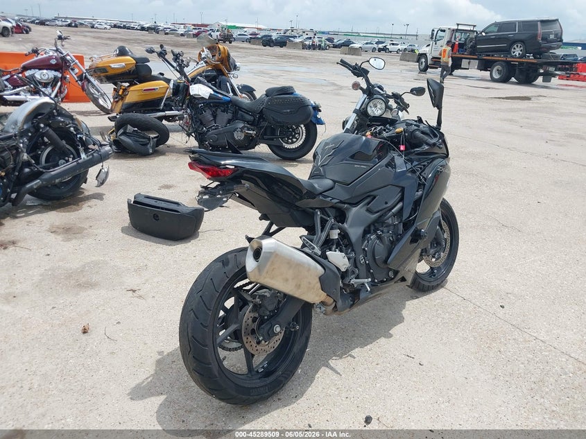 2025 KAWASAKI ZX400 auction photo 4