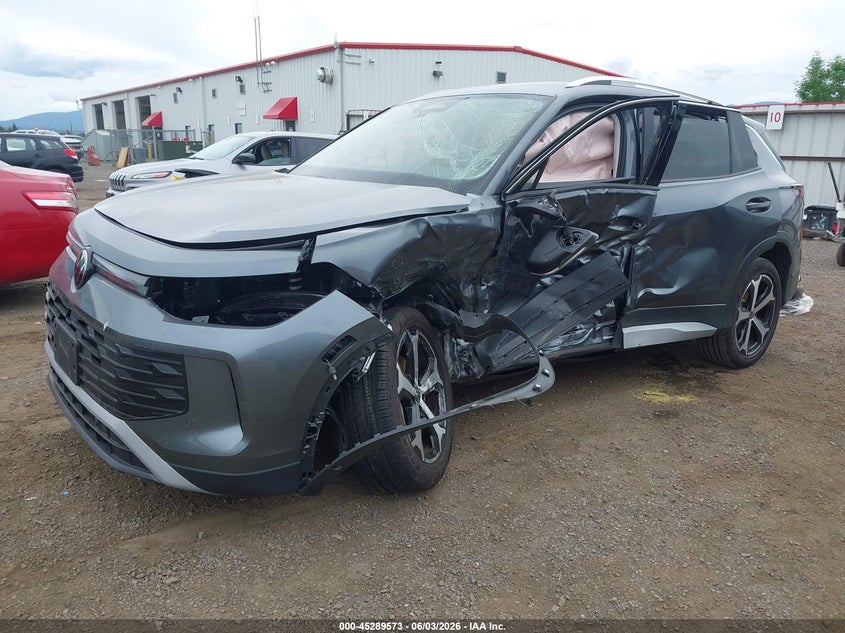 2025 VOLKSWAGEN TIGUAN auction photo 2