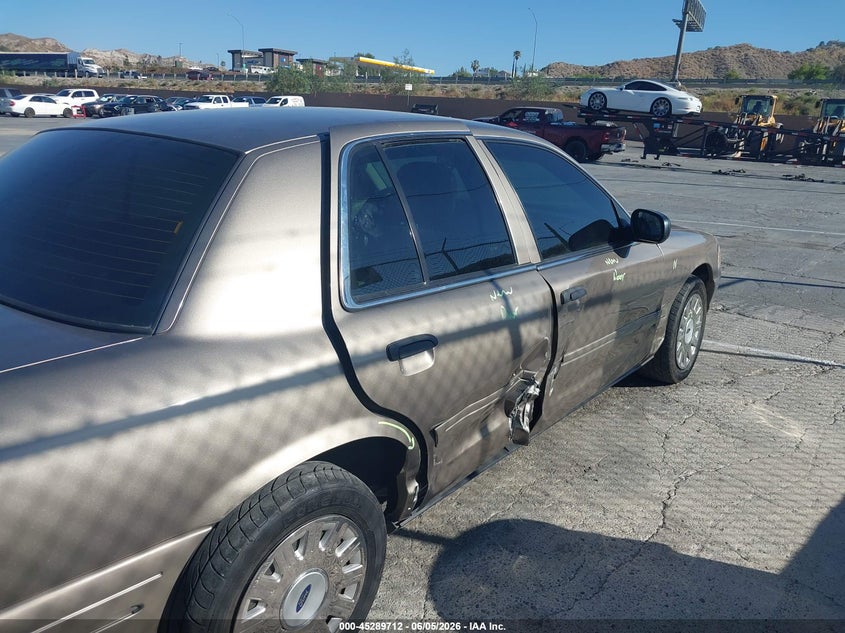 2005 Ford Crown Victoria Standard VIN: 2FAFP73WX5X130557 Lot: 45289712