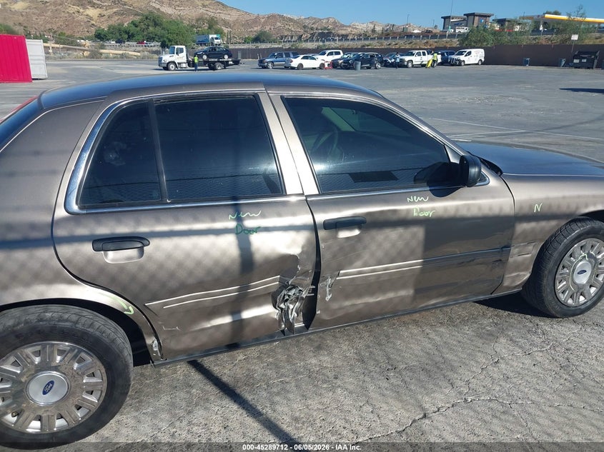 2005 Ford Crown Victoria Standard VIN: 2FAFP73WX5X130557 Lot: 45289712