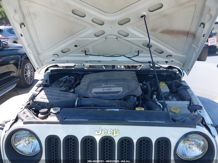 2015 Jeep Wrangler Unlimited Sport VIN: 1C4BJWDG4FL541012 Lot: 45289781