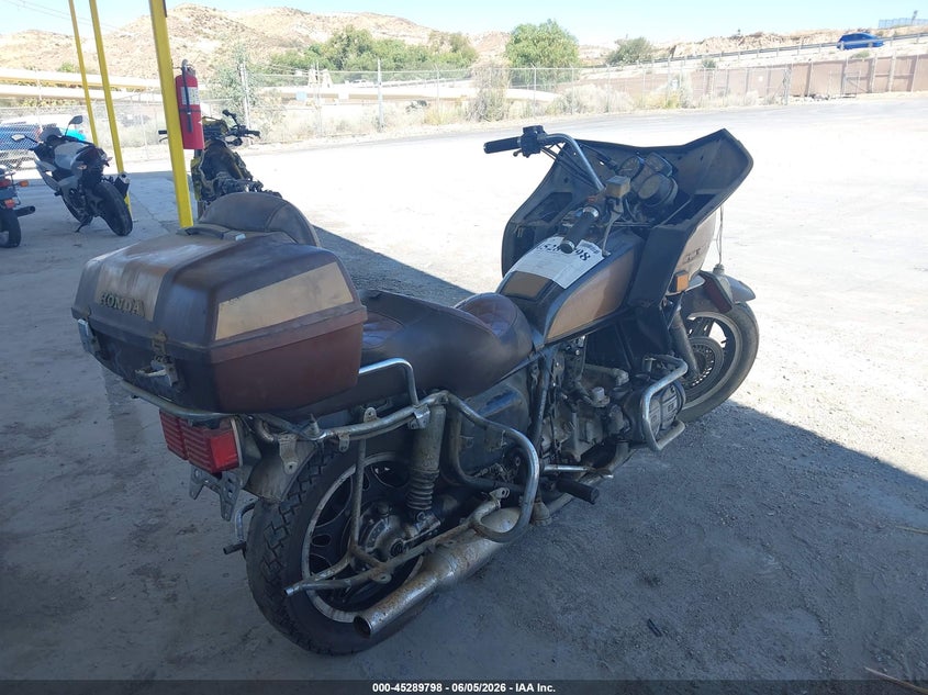 1982 Honda Gl1100 A VIN: 1HFSC0225CA226862 Lot: 45289798