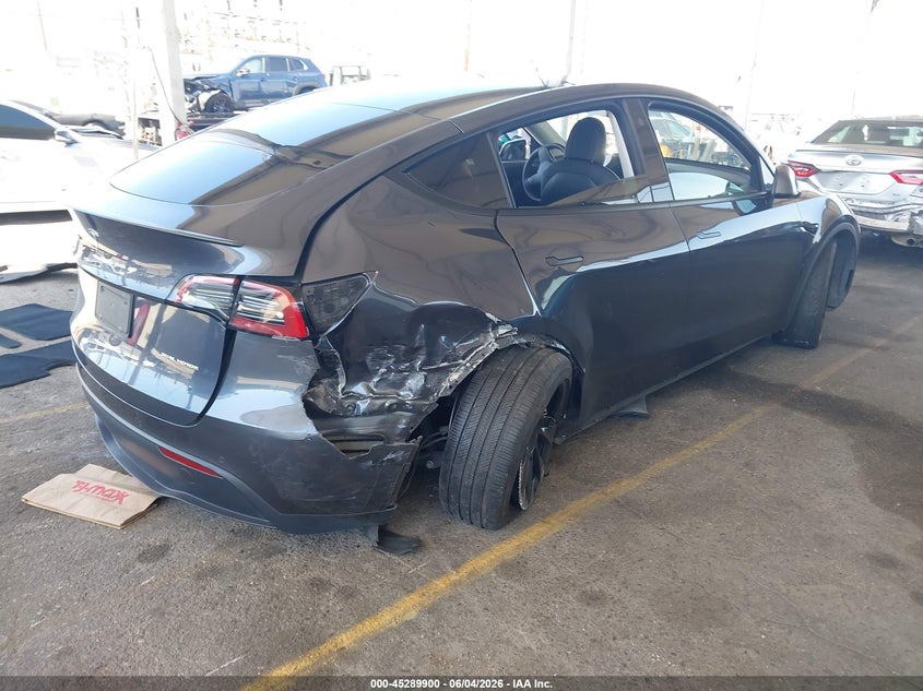 2021 TESLA MODEL Y auction photo 4