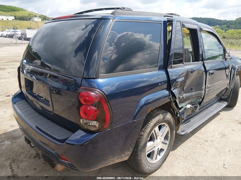2009 CHEVROLET TRAILBLAZER auction photo 4