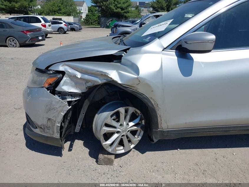 2015 NISSAN ROGUE auction photo 6