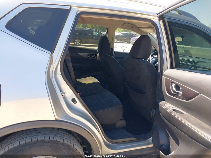 2015 NISSAN ROGUE auction photo 8