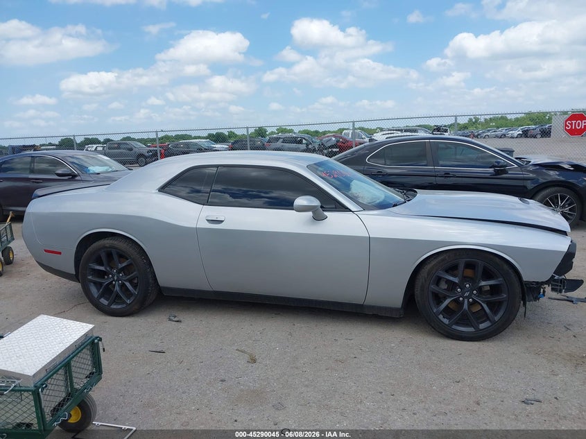 DODGE CHALLENGER - zdjęcie 13
