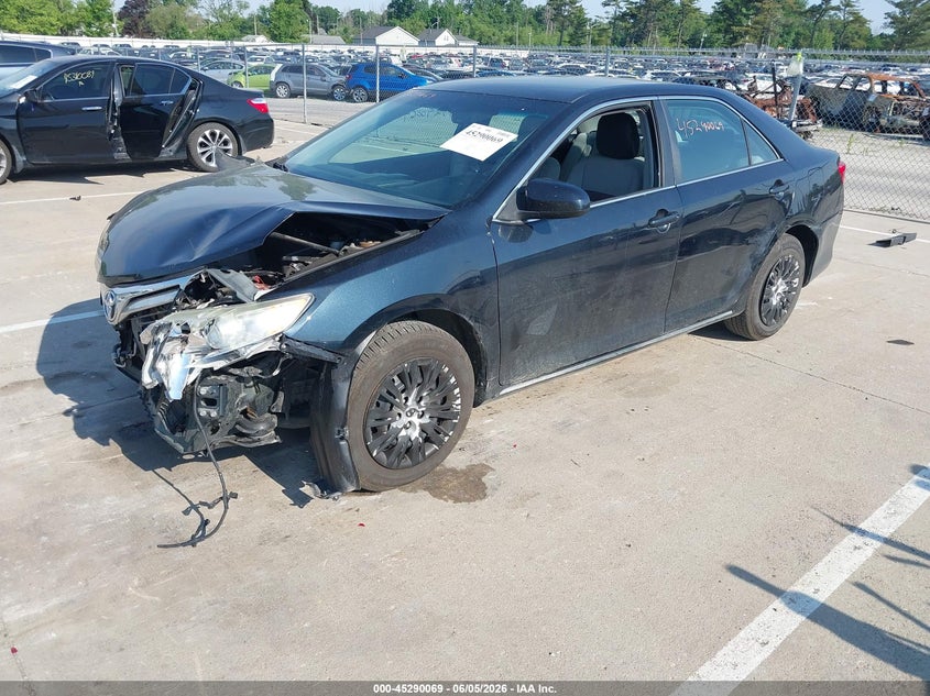 Vin: 4t4bf1fk8cr202587, lot: 45787905, toyota camry le 20122