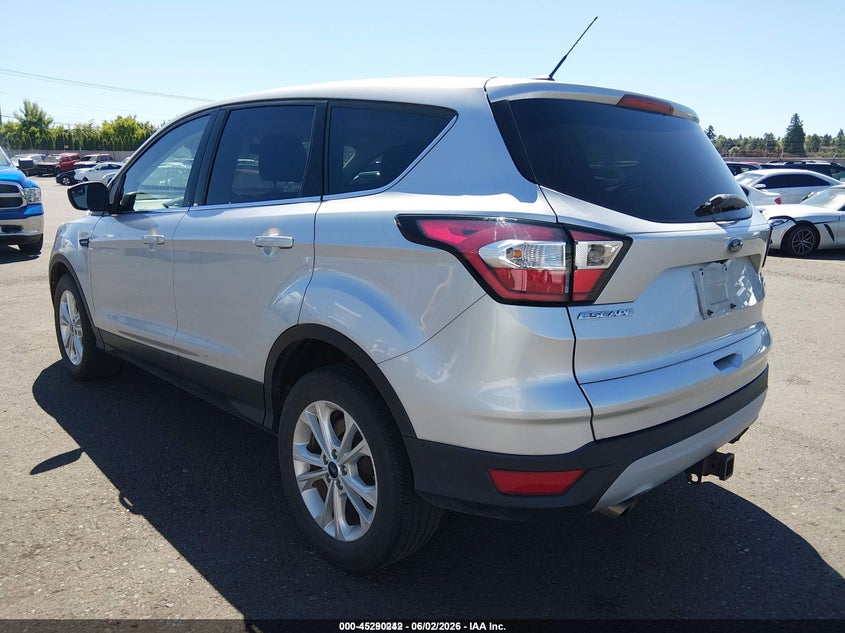Vin: 1fmcu9g96huc36002, lot: 45788078, ford escape se 20173