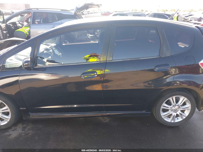2010 Honda Fit Sport VIN: JHMGE8H48AS002119 Lot: 45290245
