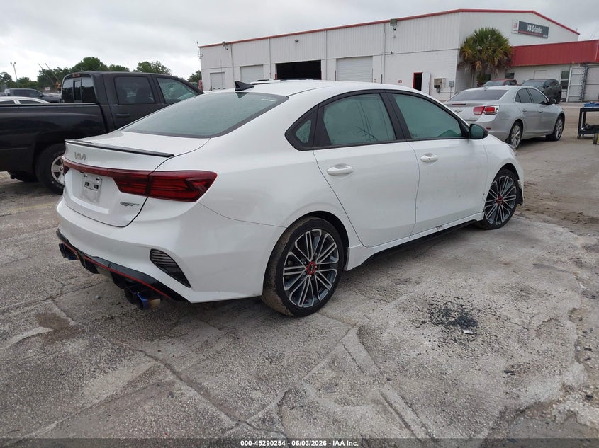 2024 KIA FORTE auction photo 4