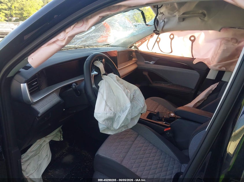 2025 VOLKSWAGEN TIGUAN 2.0L I-4 DI, DOHC, V(VIN: 3VVBR7RM2SM041163