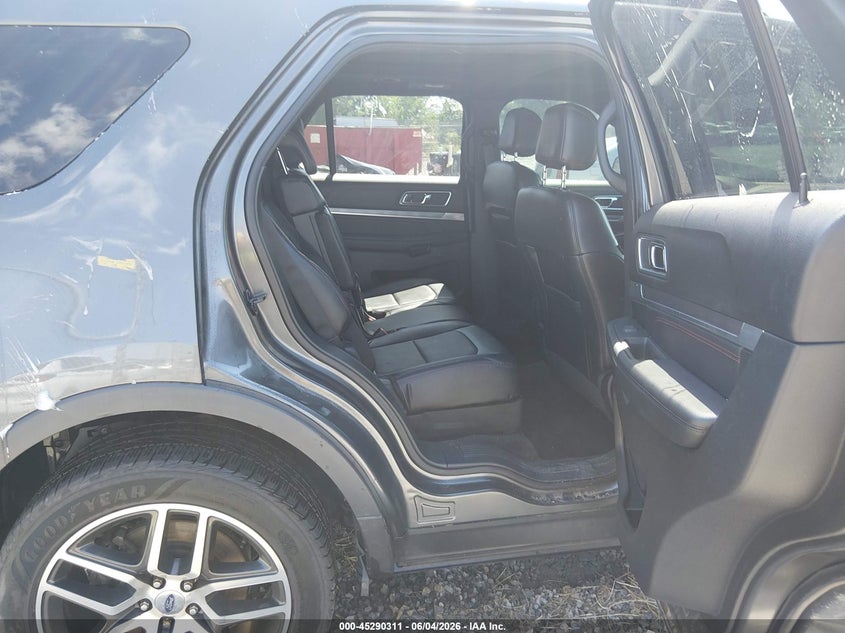 2017 FORD EXPLORER auction photo 8
